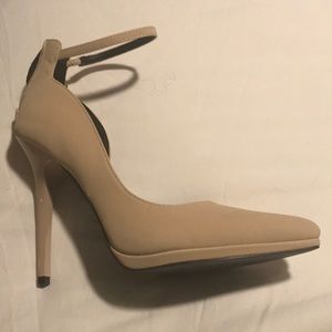 Nude heels!